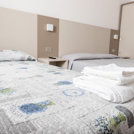 Tortoreto Hotel Capitano מראה חיצוני תמונה
