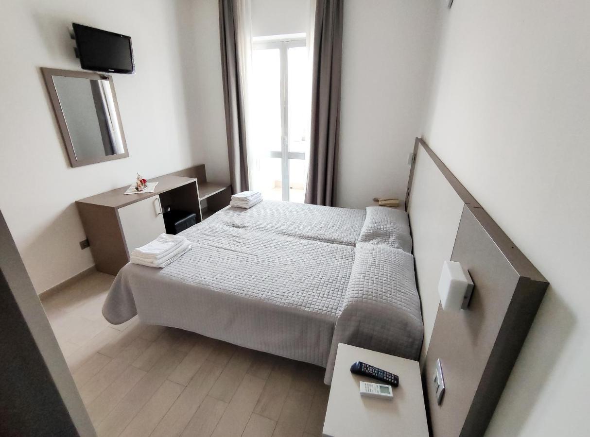 Tortoreto Hotel Capitano מראה חיצוני תמונה