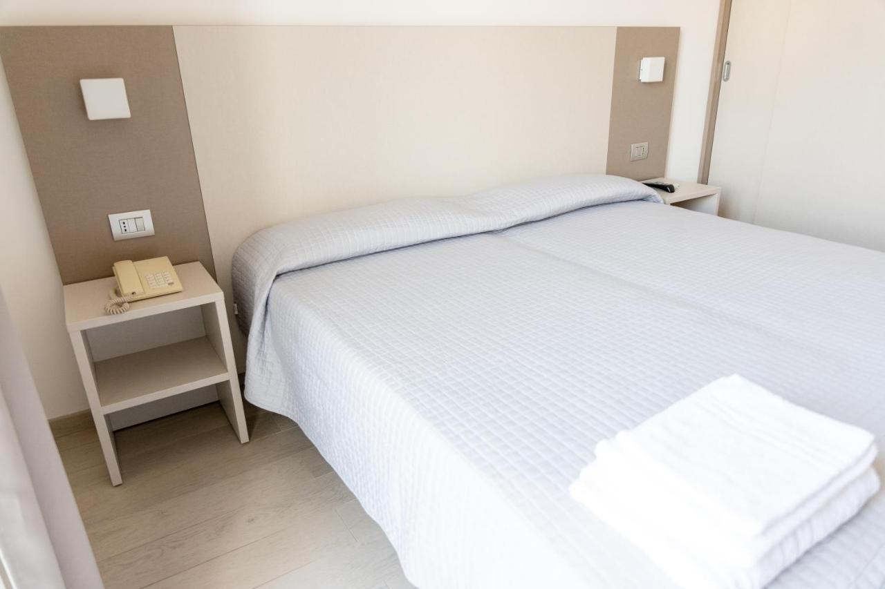Tortoreto Hotel Capitano מראה חיצוני תמונה