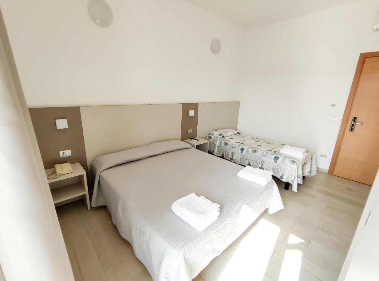Tortoreto Hotel Capitano מראה חיצוני תמונה