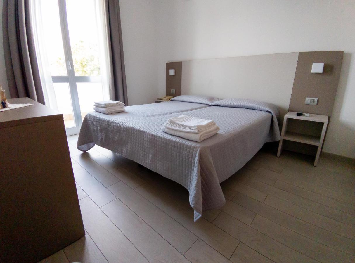 Tortoreto Hotel Capitano מראה חיצוני תמונה