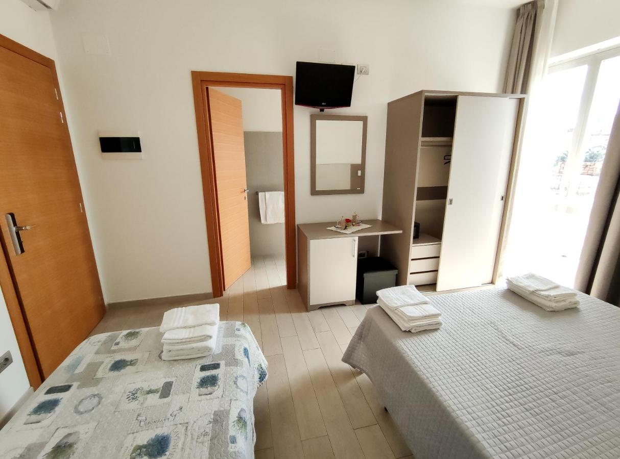 Tortoreto Hotel Capitano מראה חיצוני תמונה