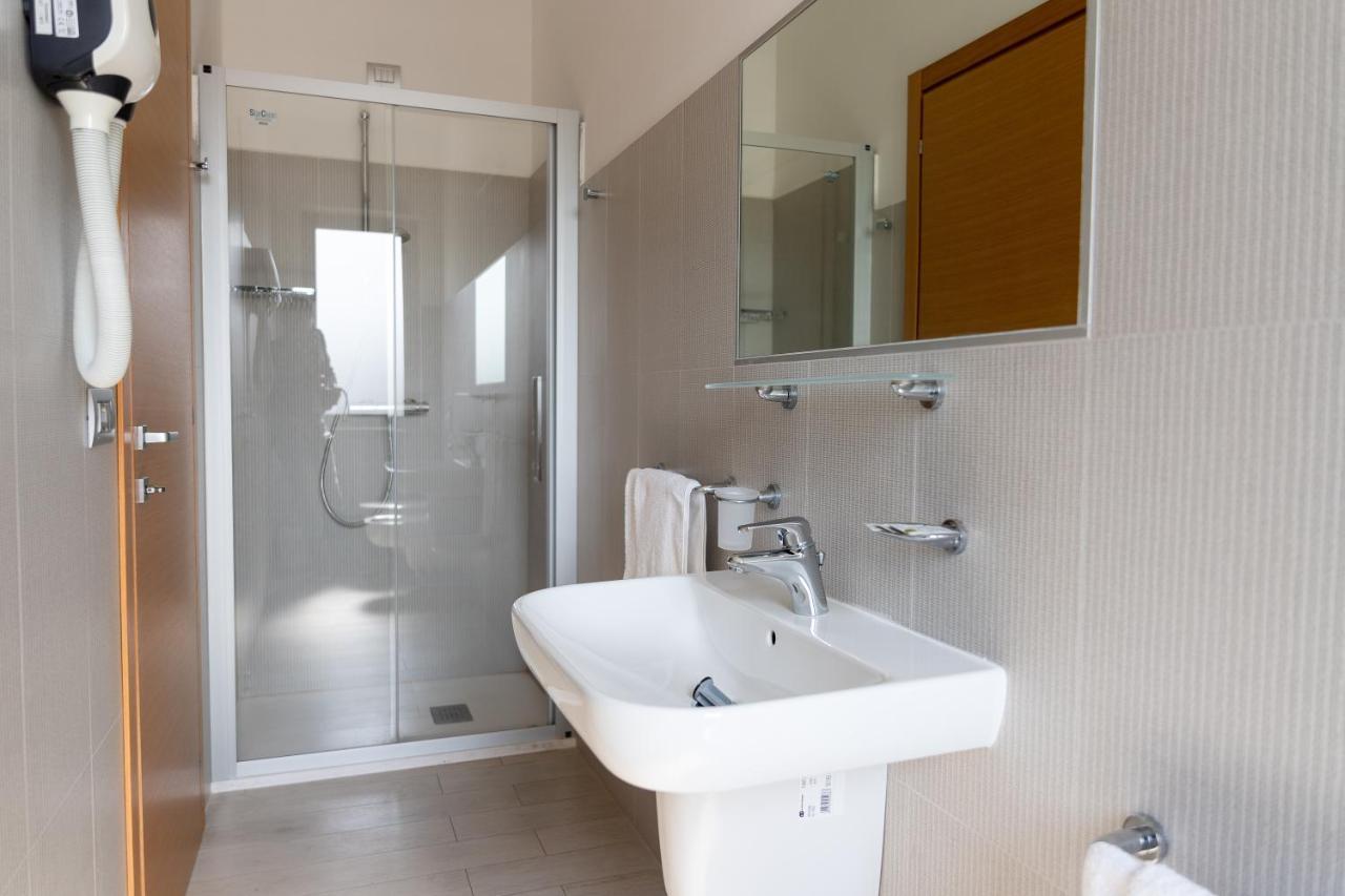 Tortoreto Hotel Capitano מראה חיצוני תמונה