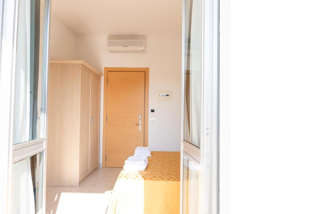 Tortoreto Hotel Capitano מראה חיצוני תמונה