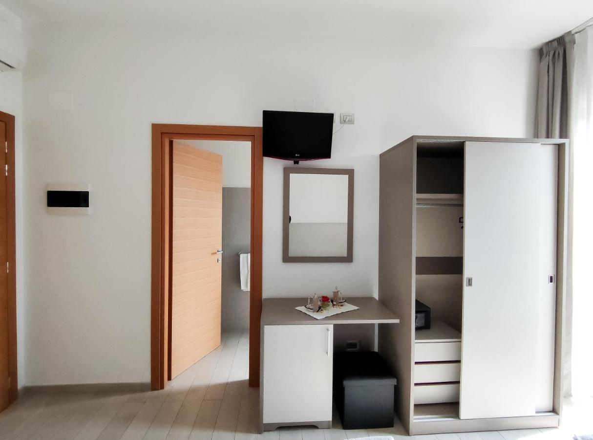 Tortoreto Hotel Capitano מראה חיצוני תמונה