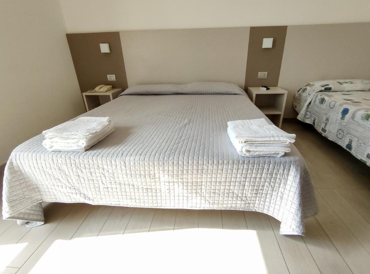 Tortoreto Hotel Capitano מראה חיצוני תמונה