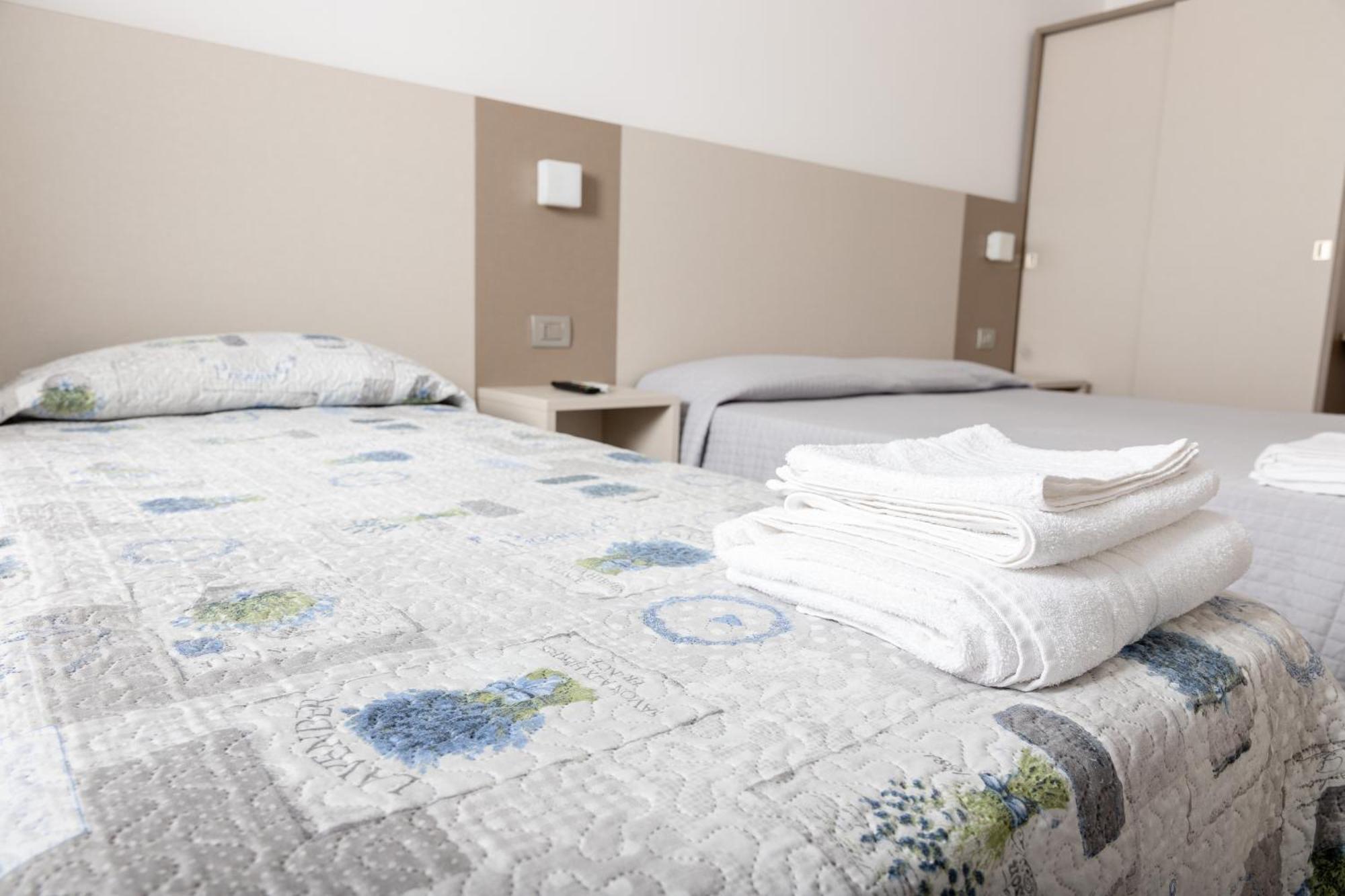 Tortoreto Hotel Capitano מראה חיצוני תמונה